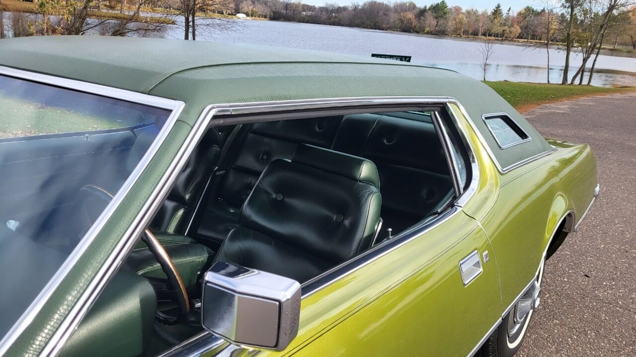 1973 Ford Thunderbird 84