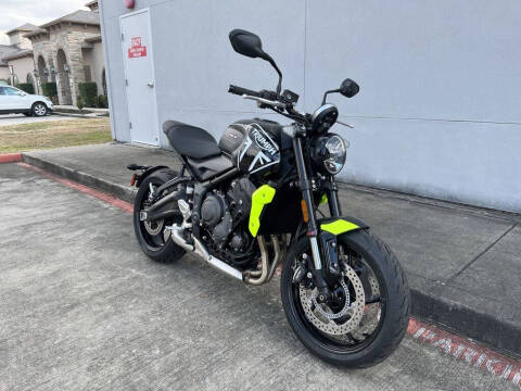 2024 Triumph Trident 660 Jet Black/Triumph