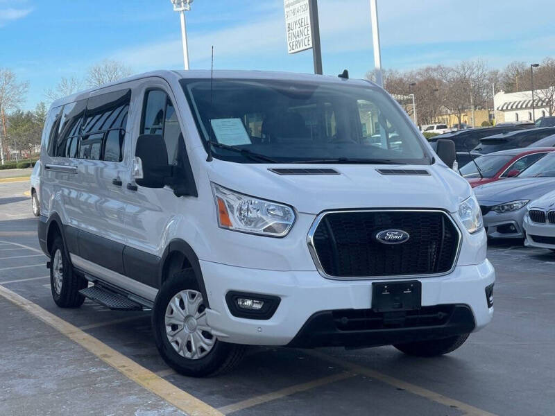 2022 Ford Transit Passenger Van XLT photo 2