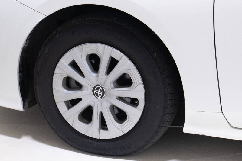 2019 Toyota Prius L Eco