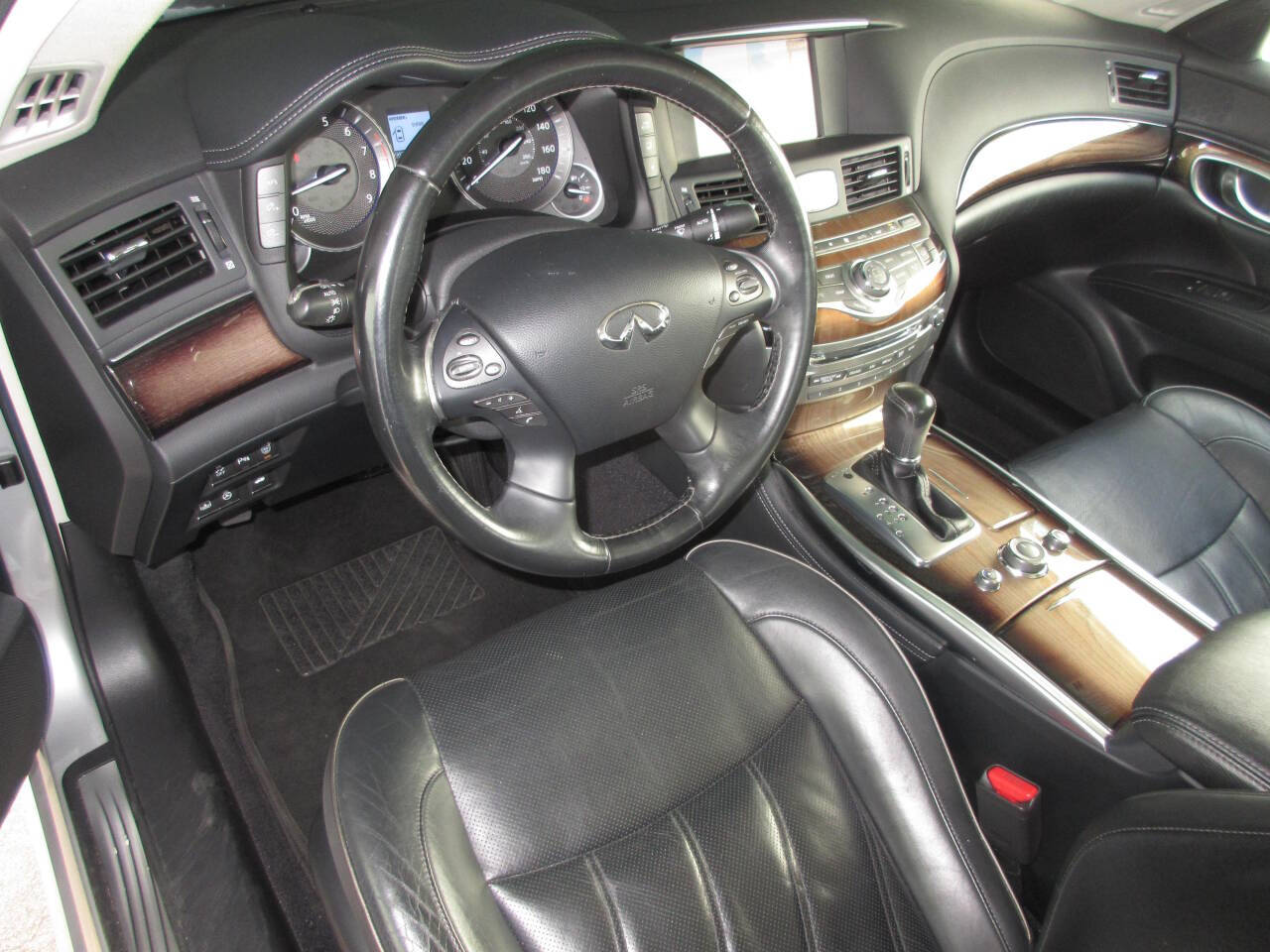 2014 INFINITI Q70 for sale at Drive Nation in Houston, TX