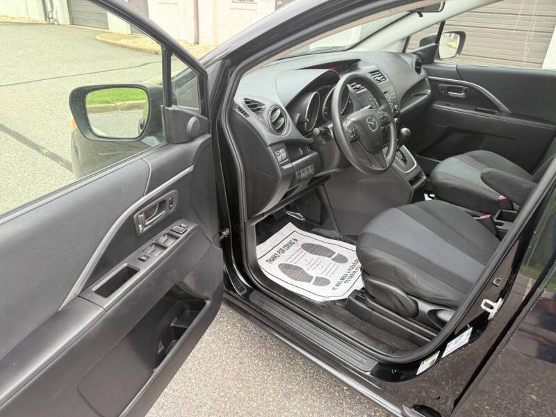 2015 Mazda MAZDA5 Sport