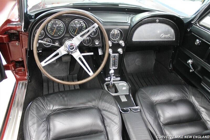 1965 Chevrolet Corvette 44