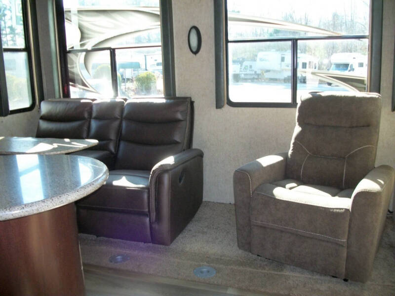 2013 Heartland Road Warrior 415