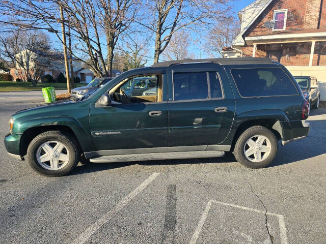 2003 Chevrolet TrailBlazer for sale at QUEENSGATE AUTO SALES in York, PA