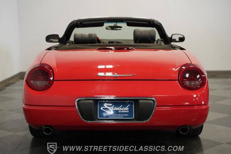 2002 Ford Thunderbird Deluxe