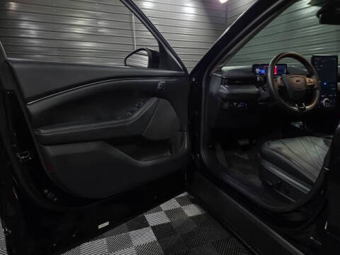 2024 Ford Mustang Mach-E Select