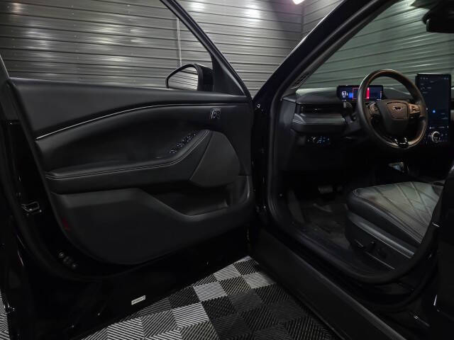 2024 Ford Mustang Mach-E Select