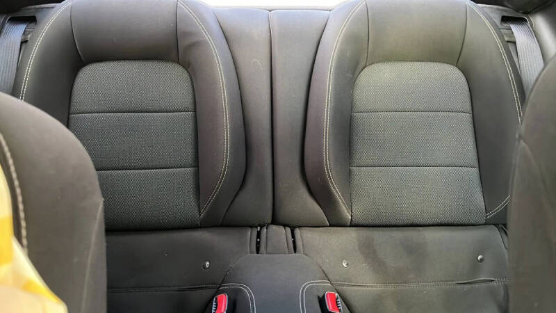 2017 Ford Mustang V6