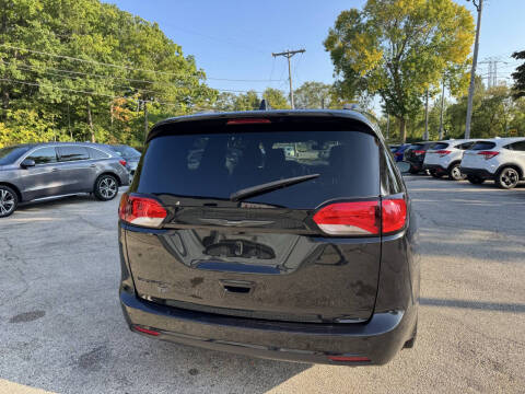 2020 Chrysler Pacifica Touring L 35th Anniversary