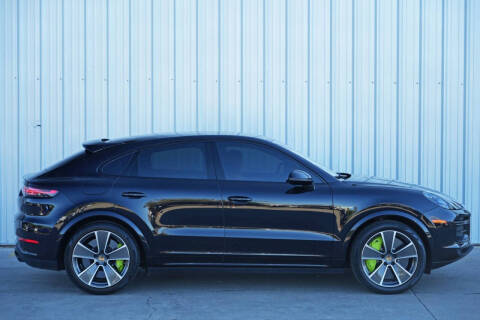 2021 Porsche Cayenne Turbo S E-Hybrid Coupe