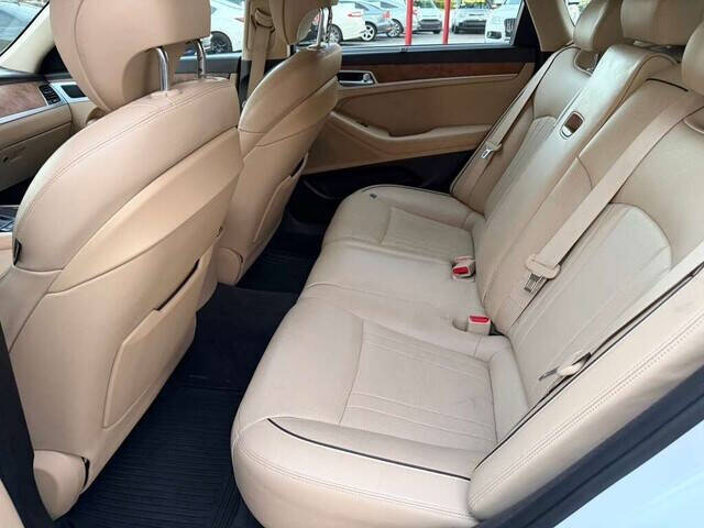 2015 Hyundai Genesis