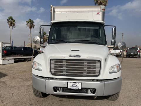 2012 Freightliner M2 106