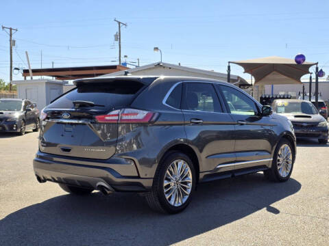 2020 Ford Edge Titanium