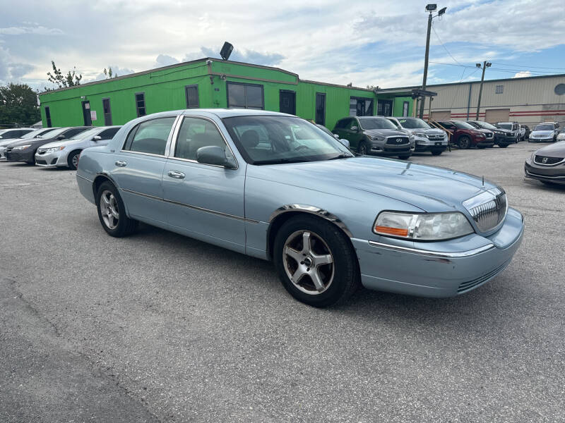2009 Lincoln Town Car for sale at Marvin Motors in Kissimmee FL
