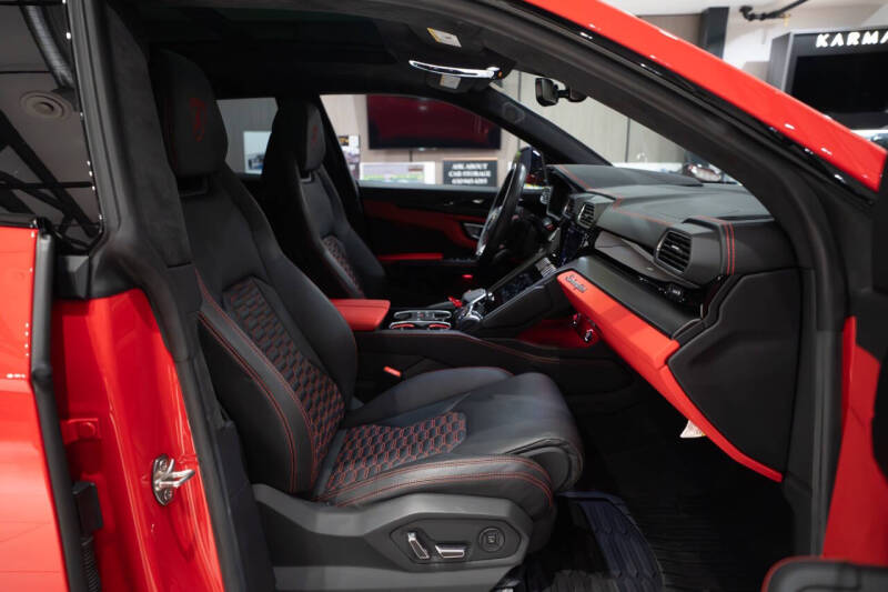 2022 Lamborghini Urus