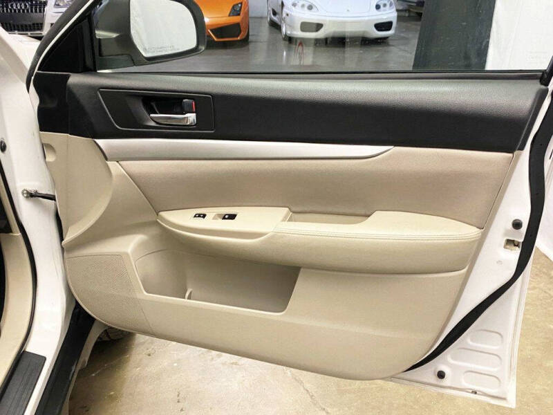 2014 Subaru Outback 2.5i