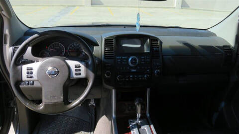2008 Nissan Pathfinder LE V8