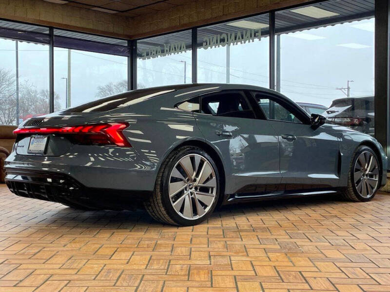 2022 Audi e-tron GT quattro Prestige