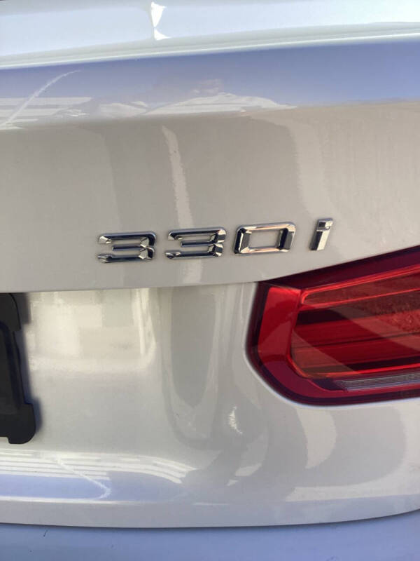 2017 BMW 3 Series 330i