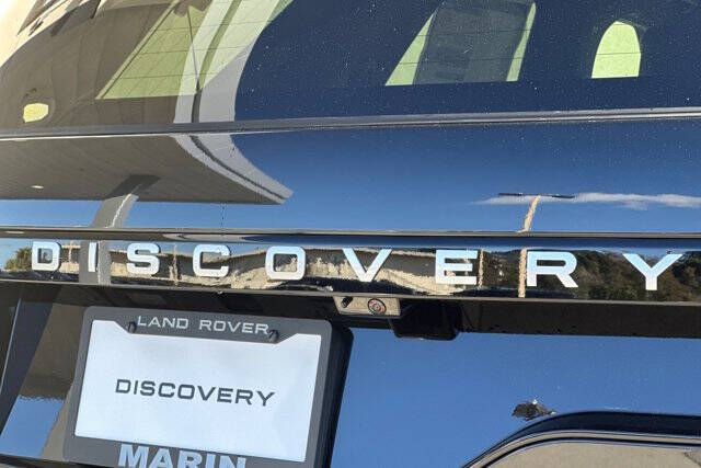2026 Land Rover Discovery P360 Tempest Edition