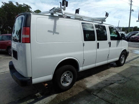 2017 Chevrolet Express 2500