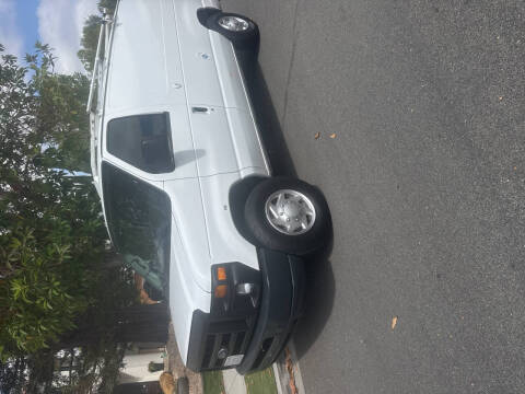 2011 Ford E-Series E-250