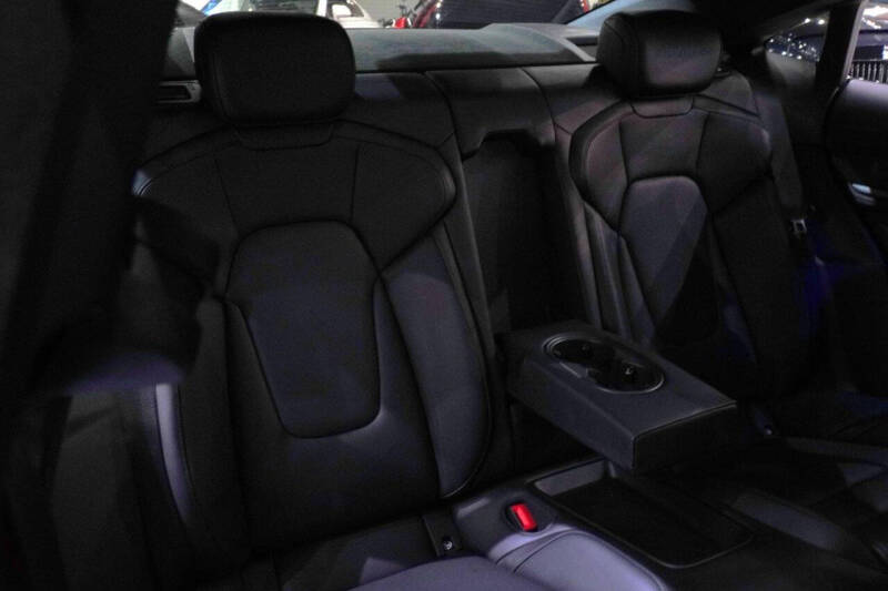 2020 Porsche Taycan Turbo