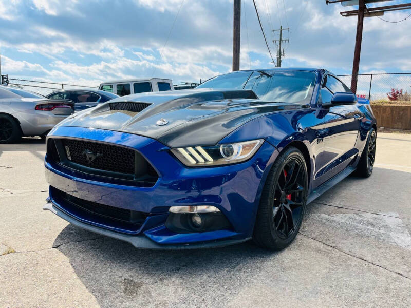 2016 Ford Mustang GT photo 2