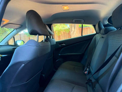 2016 Toyota Prius Two