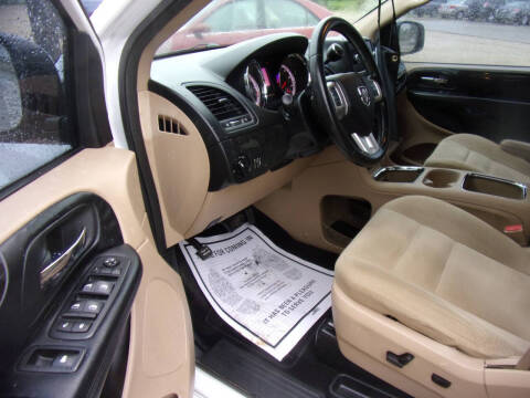 2016 Dodge Grand Caravan SXT Plus