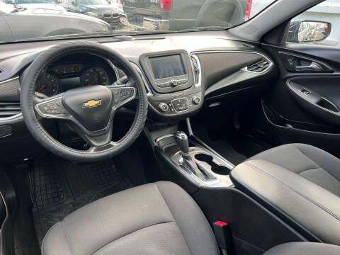 2017 Chevrolet Malibu LT