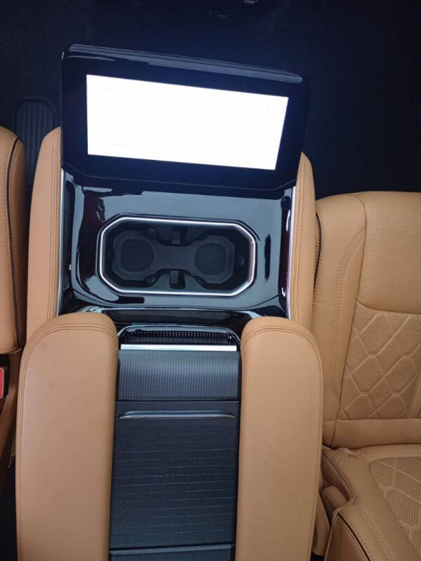 2023 Jeep Grand Wagoneer L Series III