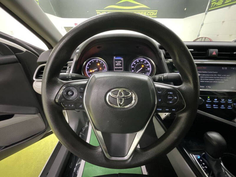 2019 Toyota Camry LE