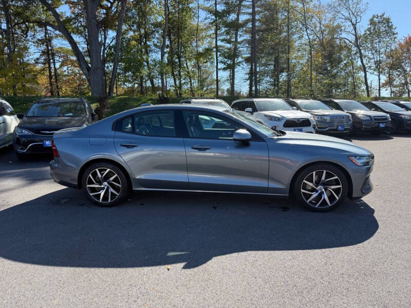2019 Volvo S60 T6 Momentum