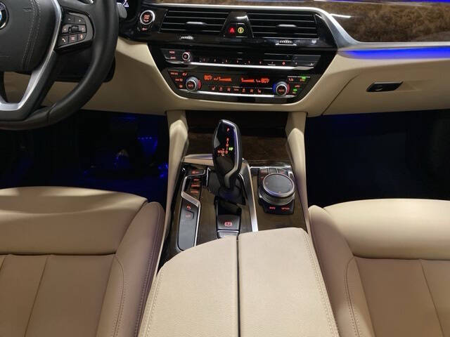 2020 BMW 5 Series 530i