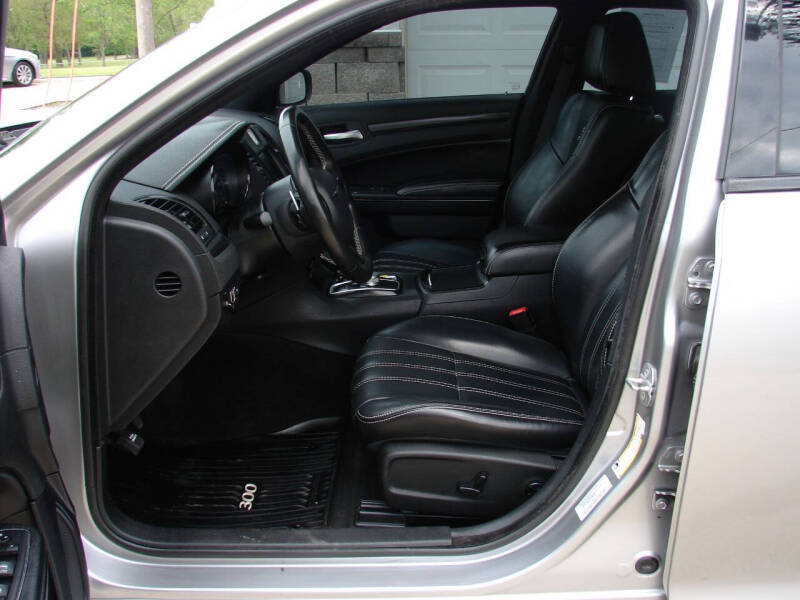 2016 Chrysler 300 S
