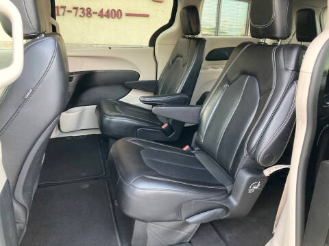 2023 Chrysler Pacifica Touring L
