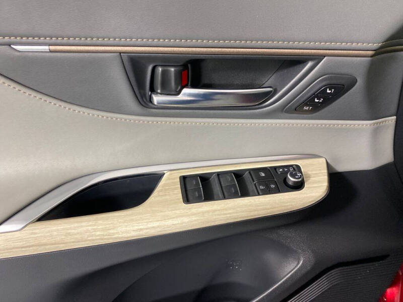 2023 Toyota Venza XLE