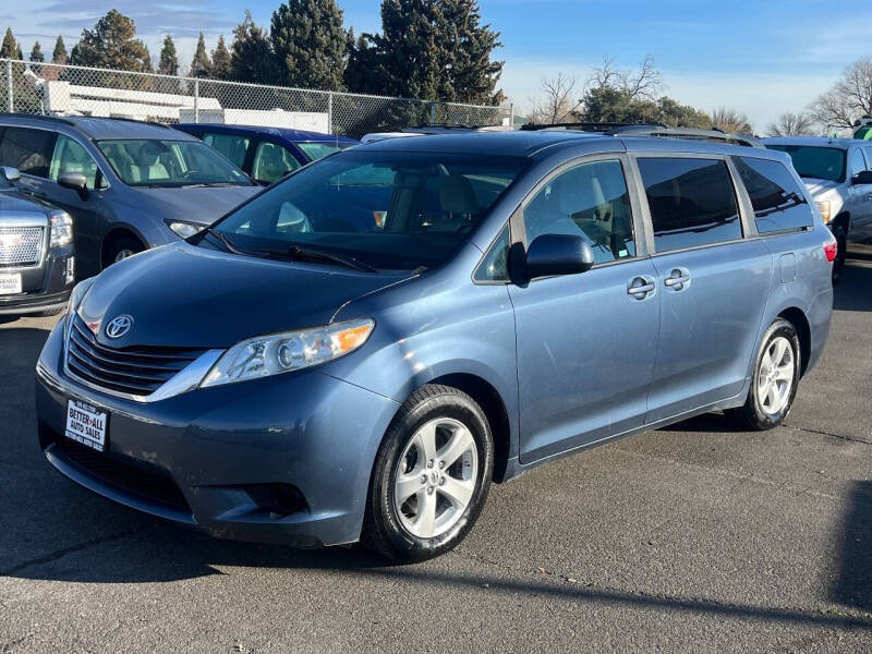 2015 Toyota Sienna LE 7-Passenger Auto Access Seat
