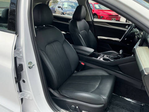 2022 Kia K5 EX