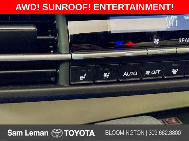 2025 Toyota Sienna Platinum 7-Passenger