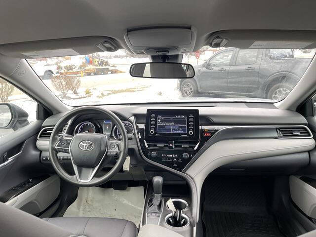 2024 Toyota Camry LE