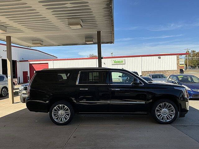 2016 Cadillac Escalade ESV Platinum