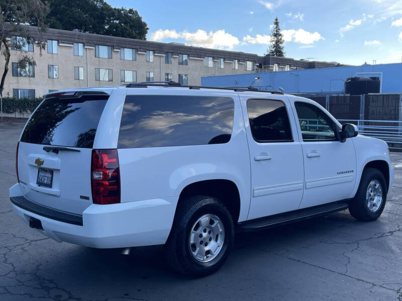 2012 Chevrolet Suburban LS