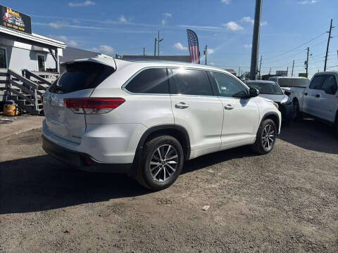 2017 Toyota Highlander XLE