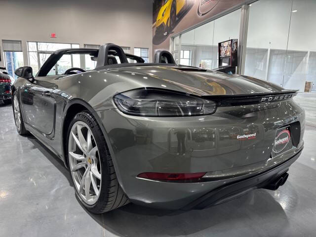 2021 Porsche 718 Boxster