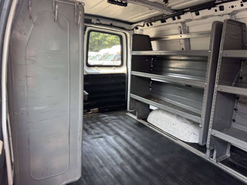 2018 Chevrolet Express 2500