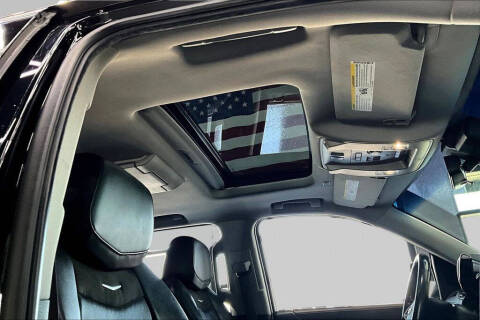 2017 Cadillac Escalade Luxury