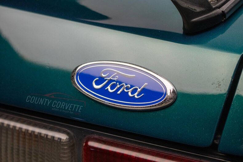 1990 Ford Mustang